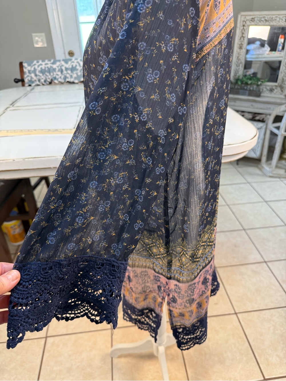 Jolt boho floral crochet-trim kimono, size Medium - Picture 6 of 16